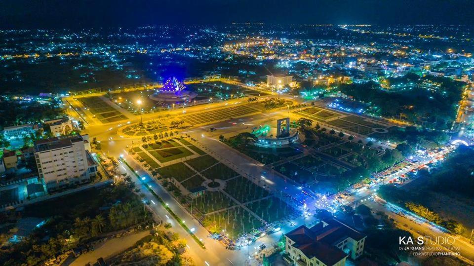 فندق Khach San Anh Dong فان رانغ المظهر الخارجي الصورة